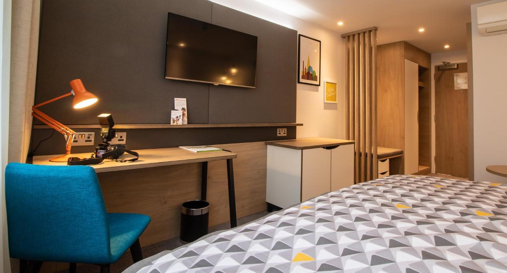 Standard King Room